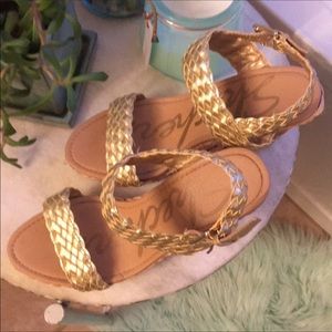 Skechers Shoes - Skechers Gold Sandals Skechers Shoes - Skechers Gold Sandals